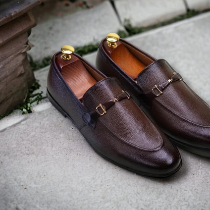 "Captain Brown" is a meticulously crafted pair of handmade leather shoes, epitomizing timeless elegance and exceptional quality. These shoes are expertly constructed from top-grade, full-grain leather, ensuring durability and a luxurious feel. With a classic brown hue that exudes sophistication, they feature a sleek and versatile design suitable for both formal and casual occasions.

The attention to detail is evident in every aspect of these shoes, from the precisely stitched seams to the artisanal hand-fi