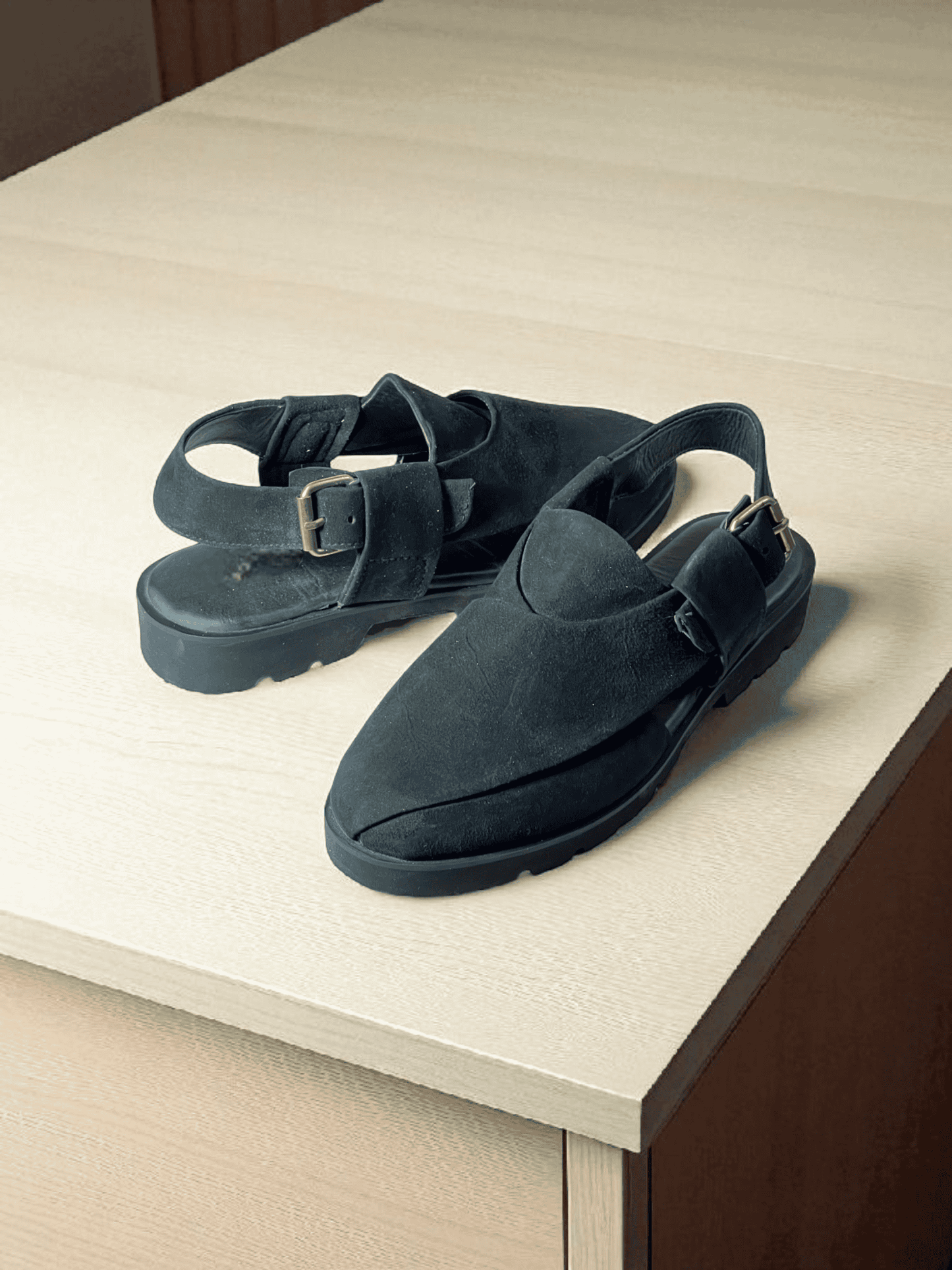 AS -Shadow Weave sandals are meticulously crafted with a handmade shadow weave leather design, providing both durability and luxurious style. These premium sandals offer a unique and sophisticated look that will elevate any outfit. Expertly crafted for comfort and durability, these sandals are a must-have for any fashion-forward individual.