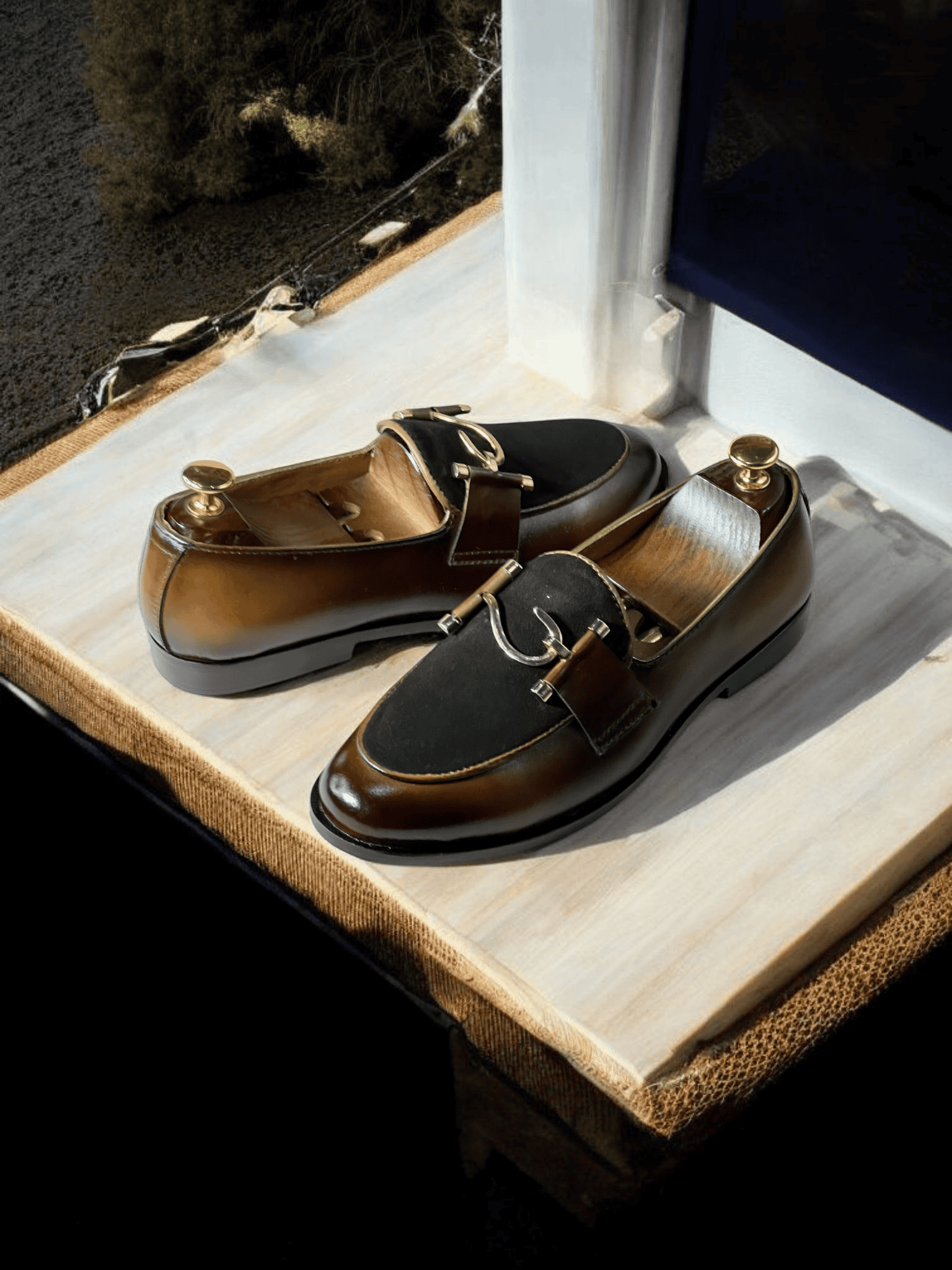 Expertly crafted with premium leather, AS Hoka shoes boast top-notch quality. Handmade with care, these shoes are built to last while providing maximum comfort. Elevate your style and experience luxury with every step.