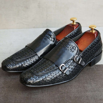 AS- 2525 DBBLK -Adler Shoes Makes Pakistan Best Handmade Leather Shoes.● Upper: 100% Original Aniline Leather ● Sole: 100% Original Cow Leather Sole ● Lining: Anti-bacterial lining with added comfort ● Warranty: 3-Month Repair Warranty